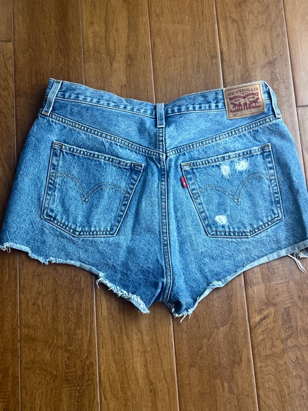 Levi’s 501 LeHigh-Waist Distressed Denim Shorts - Blue - Picture 2 of 3